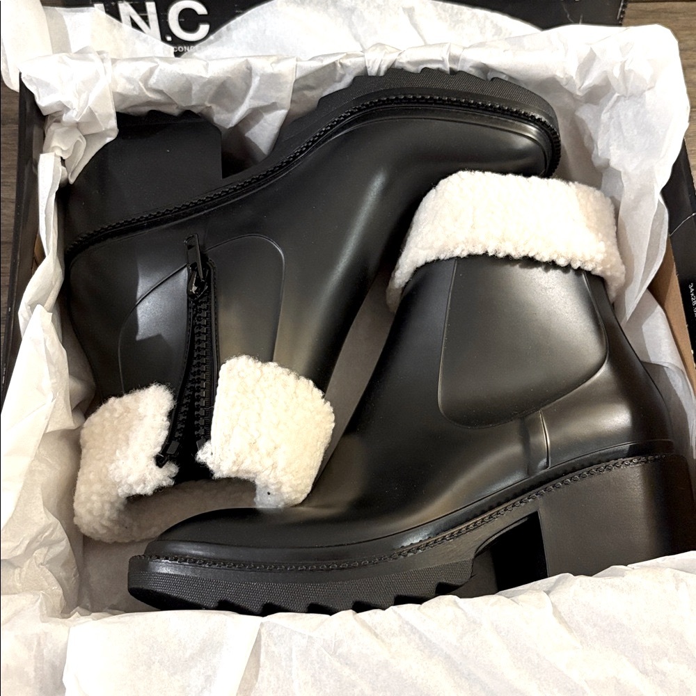 NIB [INC International Concepts] Eadin Faux Fur Cushioned Rainboots Women’s 10 - Picture 12 of 14